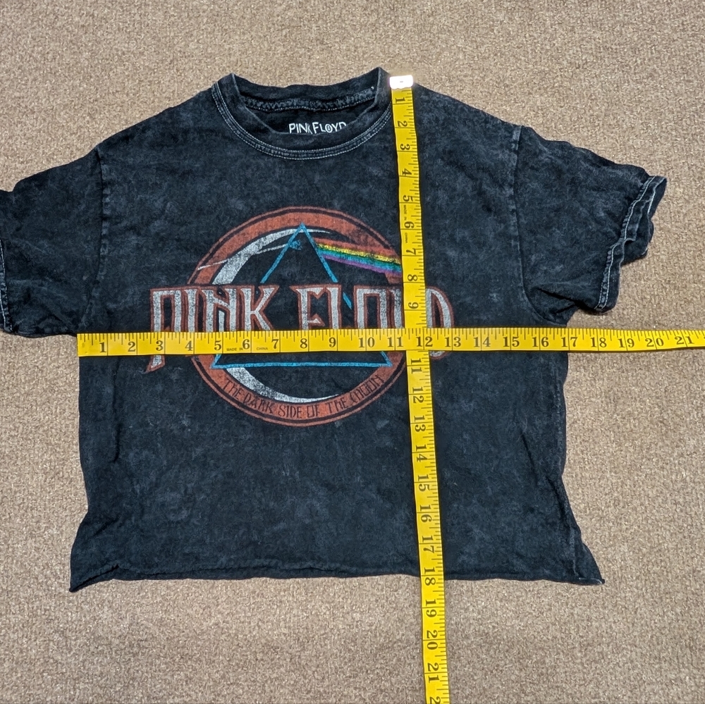 Pink Floyd Women's Oversize Cropped Graphic Band Concert T-Shirt Black XS - Picture 4 of 4
